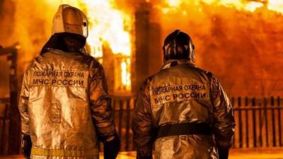 Огонь охватил ночью психоневрологический интернат в Тверской области