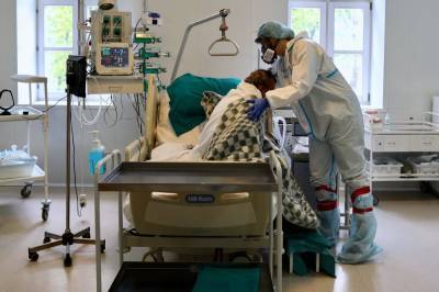 В России за сутки выявили 10565 заболевших коронавирусом