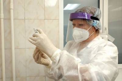 В Кемерове прививку от коронавируса сделали почти 16 000 человек