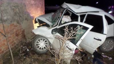 Водитель и пассажирка «Лады» погибли в ДТП в Ставропольском крае