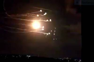 Комплексы "Панцирь-С" и "Бук-М2" сирийской ПВО полностью отразили авианалет ВВС Израиля