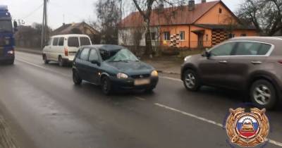 На трассе "Калининград — Балтийск" сбили мужчину, перебегавшего дорогу не по "зебре" (видео с места аварии)