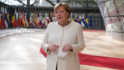 Меркель: Пандемия коронавируса показала опасность вмешательства человека в природу
