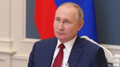 Песков назвал «недоразумением» приглашение Маском Путина в Clubhouse