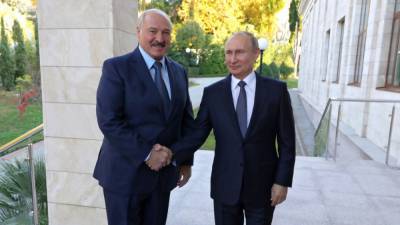 Александр Лукашенко назвал глупыми разговоры о слиянии России и Белоруссии