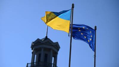 Возле здания ЕС в Киеве проходит митинг против реформ на Украине