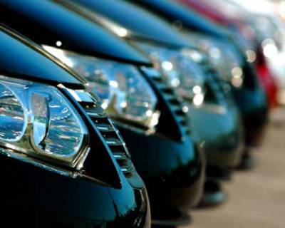 Украинские нардепы за год купили новых авто на 60 млн гривен