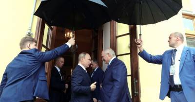 Мир настолько изменился, что это глупо: Лукашенко назвал слияние Беларуси с Россией ненужным