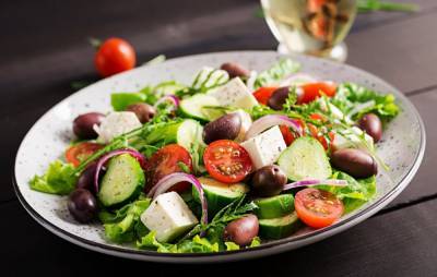 Что приготовить на 8 Марта: рецепты салатов