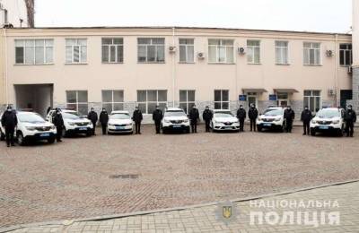 Херсонские полицейские получили семь служебных автомобилей