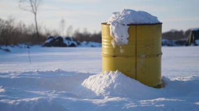 В феврале с замерзших водоемов Петербурга убрали 189 кубометров мусора