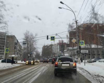 Народный корреспондент: «В центре Сыктывкара отключили все светофоры»