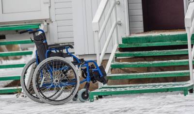 В Уфе оборудовали пандус для инвалида-колясочника