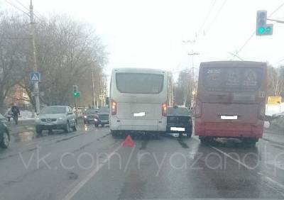 Из-за аварии на Касимовском шоссе собралась большая пробка