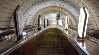 В Киеве 3 станции метро закроют на вход для пассажиров