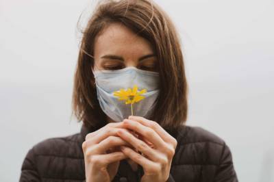 Иммунолог Надежда Логина назвала главные отличия аллергии от ОРЗ
