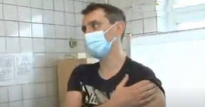 Главный санитарный врач Украины публично вколол себе индийскую вакцину от коронавируса