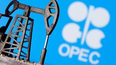 Страны ОПЕК+ выполнили сделку по сокращению добычи нефти в январе на 103%
