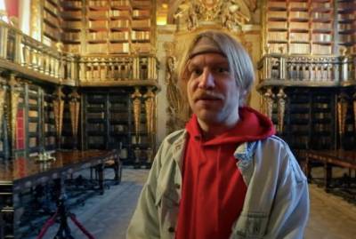 Иван Дорн попал в старинную библиотеку с летучими мышами
