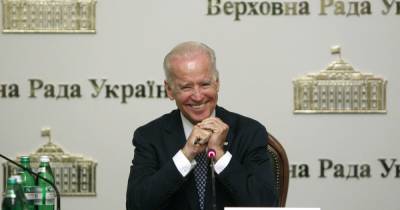 Байден готов жестко толкать Украину к реформам, — экс-посол США