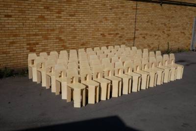 60 стульев за 3 дня: безумный эксперимент от британского дизайнера – фото, видео