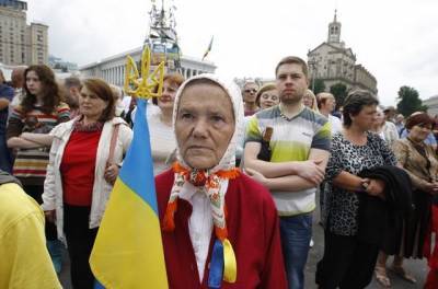 В украинском парламенте считают, что на вакцинацию украинцев уйдет 200 лет