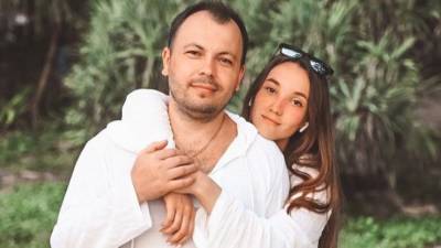 Едва не погибшая при взрыве дочь Сумишевского показала повреждения в квартире