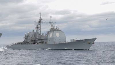Черноморский флот РФ следит за действиями крейсера «Монтерей» ВМС США — видео