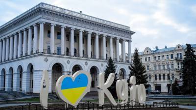 Власти Киева ввели жесткий карантин из-за ухудшения обстановки с COVID-19