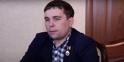 В России полицейского, поддержавшего Навального, лишают служебной квартиры, видео - ТЕЛЕГРАФ