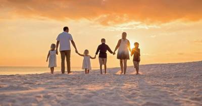 Вступили в силу новые правила отпусков для многодетных родителей