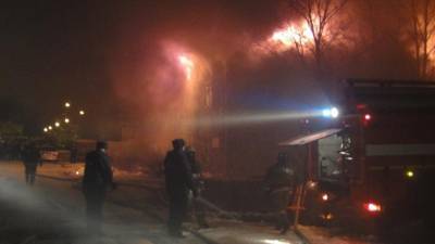 Шесть человек пострадали в результате пожара в Сургуте