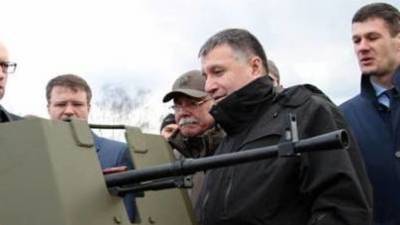 Глава МВД Украины опасается холодной войны Запада с Россией