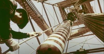 Мат и ядерный взрыв в СССР: как советские физики ликвидировали огненный газовый смерч, бушевавший 1034 дня