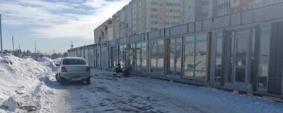 Жители «Амурского-2» не поделили парковку с омской мэрией