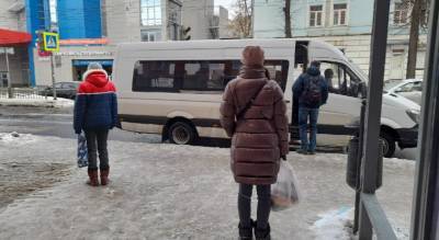 "Маньяк с ножом нападает на женщин": тревогу бьют жители Ярославской области