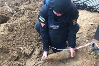 В Киеве нашли и уничтожили 4 артиллерийских снаряда