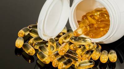 Ученые из США определили витамин, который снижает риск смерти при COVID-19
