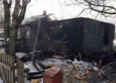 «Выпивали на детские пособия»: соседи рассказали о семье, погибшей на пожаре в Прикамье