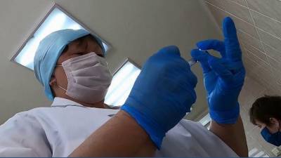 В российских регионах в разгаре второй этап прививочной кампании от коронавируса