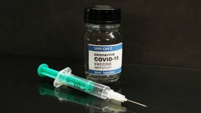 Иммунитет от вакцинации оказался эффективнее приобретенного после выздоровления от COVID-19