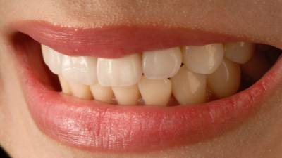 Российский стоматолог назвал главные правила для здоровья зубов и десен