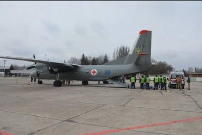 Из Днепра самолетом «Ан-26» осуществлена эвакуация в Киев семерых раненых бойцов ВСУ