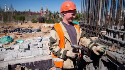 Строительная отрасль столицы стимулирует экономику половины регионов РФ – Бочкарев