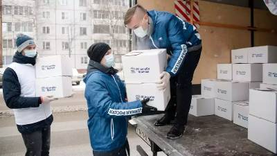 «Старались от всей души»: волонтеры «Единой России» - о годовщине открытия первых волонтерских центров