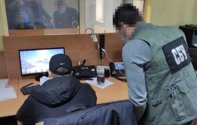 СБУ Кіровоградщини викрила посадовців, які продавали секретну інформацію силових відомств