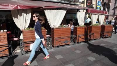 Летние кафе в Петербурге могут открыть уже в апреле