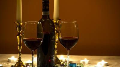 Красное вино положительно влияет на состояние зубов человека