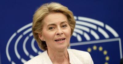 Председатель Еврокомиссии пригрозила AstraZeneca из-за срыва поставок вакцины