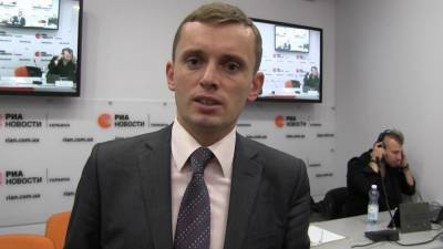 Политолог Бортник раскрыл цель санкций СНБО Украины против бывших чиновников